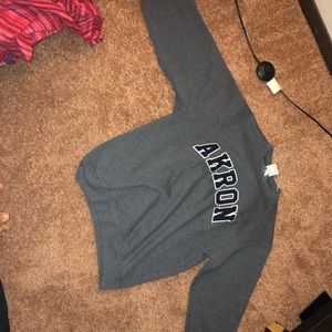 pullover only worn once. (Champion) medium